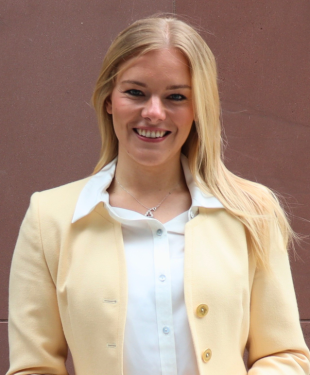 Louise Harcombe, Employment & HR Associate profile picture