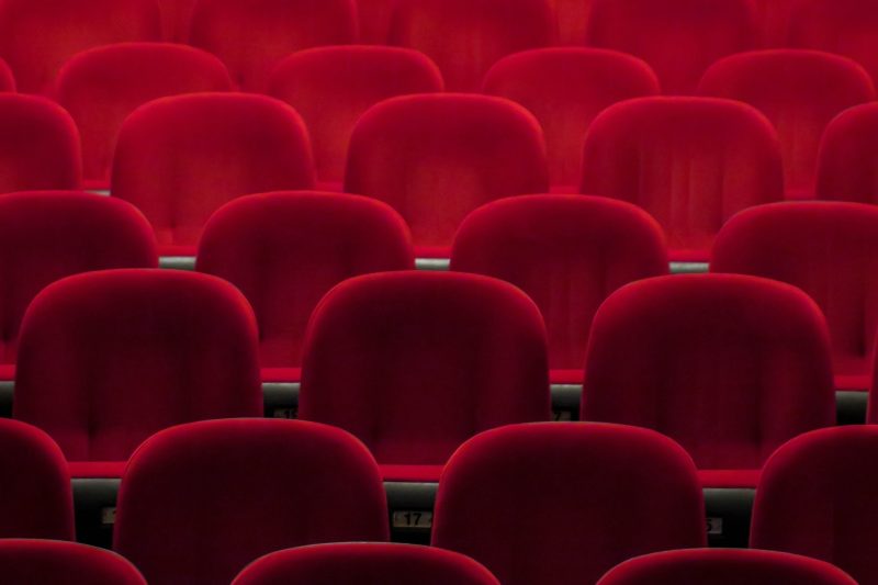 Cinema seats denise jans Ki BqNrHeW8 unsplash