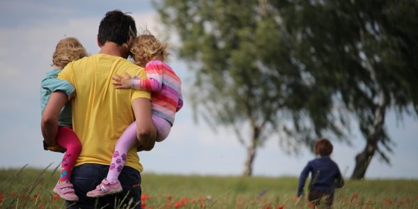 Divorce children juliane liebermann O RKu3Aqnsw unsplash