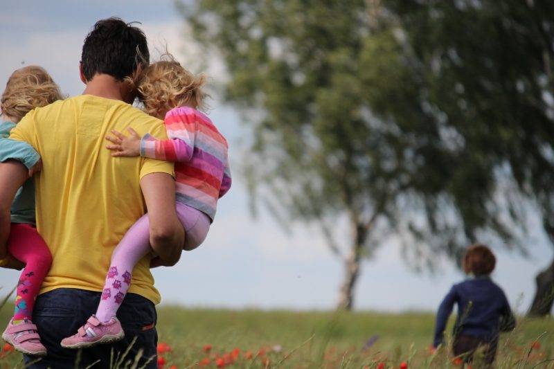 Divorce children juliane liebermann O RKu3Aqnsw unsplash