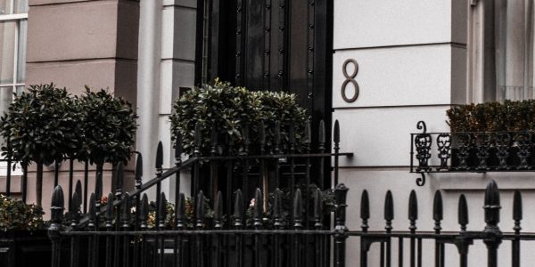London brad starkey 9QczXovmzCk unsplash